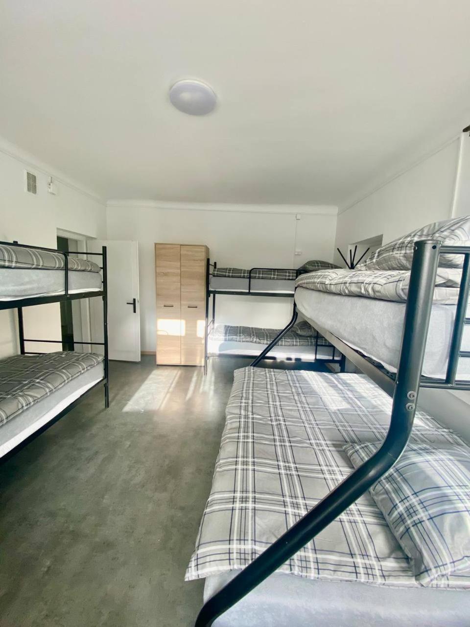 Hostel Harmonia Варшава Екстериор снимка
